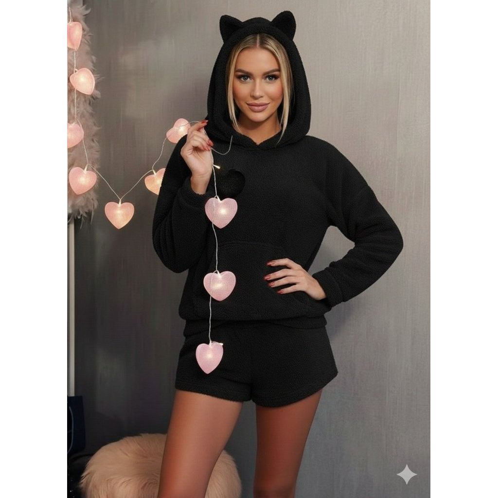 Kadın Uzun Kollu Kapşonlu Peluş Bluz Ve Kısa Short Ikili Takım