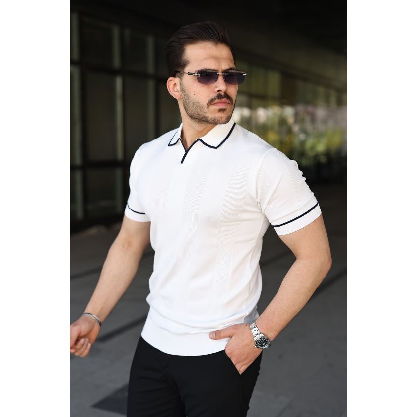 Erkek Dokulu Desen Yakalı Kısa Kollu Tişört