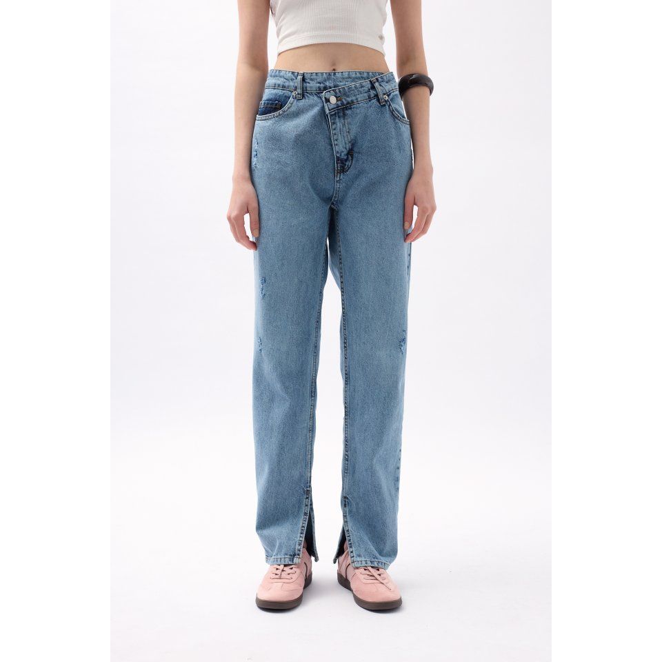 Asimetrik Bel Paça Yırtmaçlı Jean