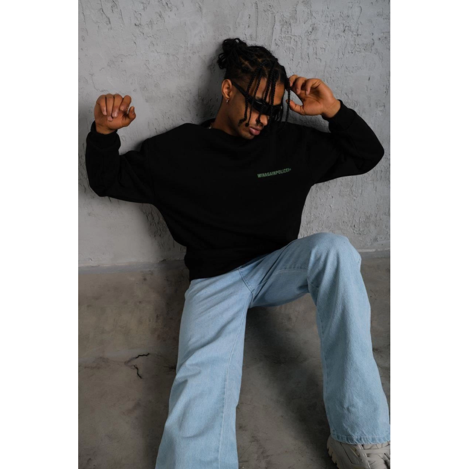 Erkek Oversize Sweatshirt – Siyah Renk  Ön Ve Sırt Baskılı, Üç İplik İçi Pamuklu Kumaş, Rahat Kalıp, Ribanalı Kışlık Sweat  Winagain Polizei Serisi - Siyah