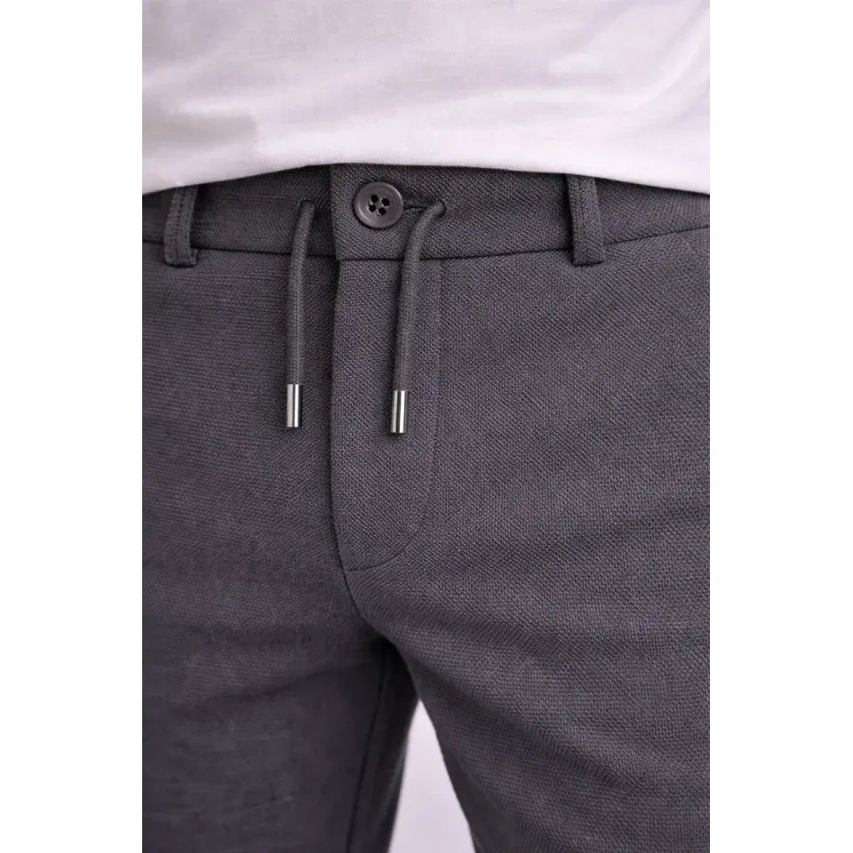 Erkek Diagonel Mikro Dokulu Duble Paça Cepli Pantolon Bağcıklı Bel, Modern Kesim - Füme