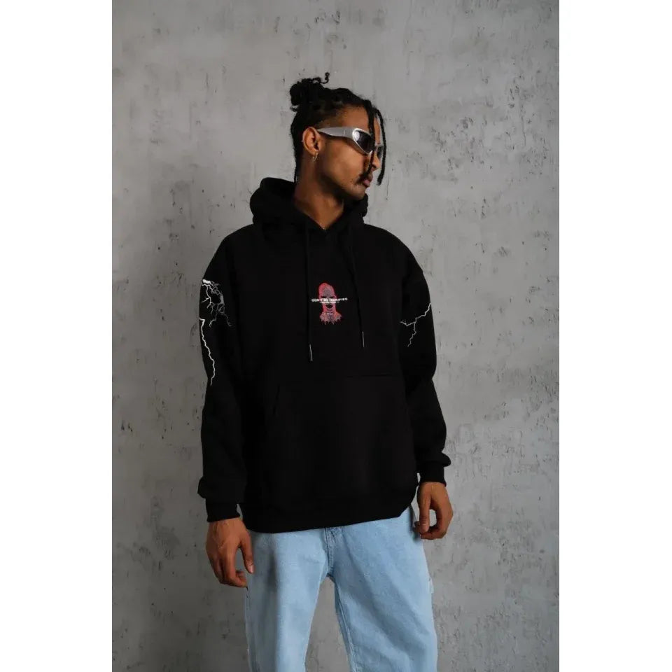 Erkek Oversize Üç İplik Kapüşonlu Sweatshirt – Siyah “Don’t Be Terrified” Ön, Sırt Ve Kol Baskılı, Kanguru Cepli, Ribanalı Rahat Model- Siyah