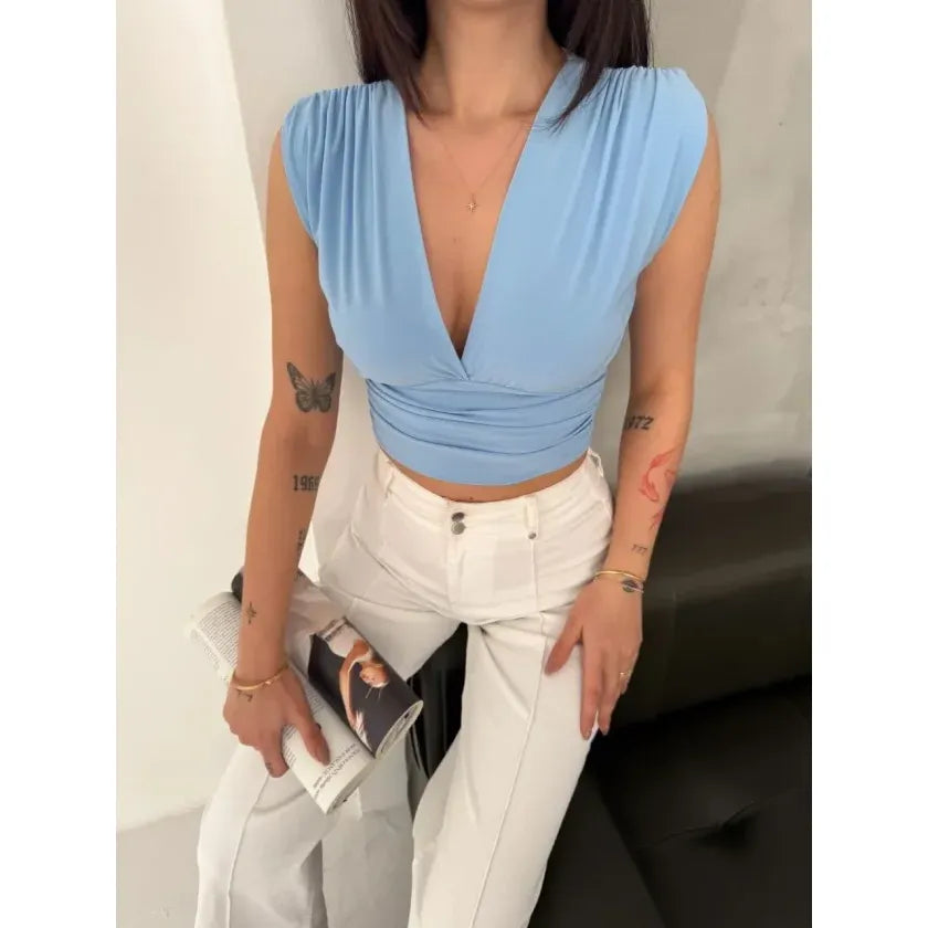 Vatkalı Kolsuz V Yaka Drapeli Crop Bluz Likralı Fit - Bebek Mavisi