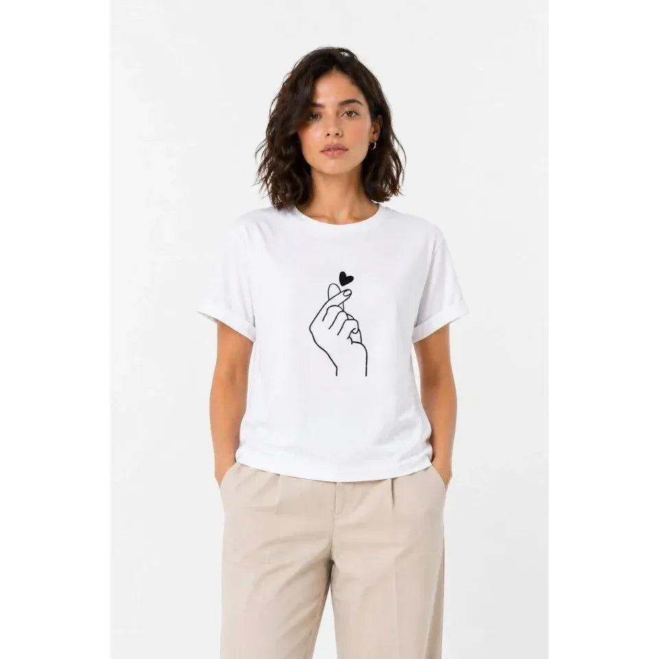 Kore Parmak Kalp Aşk Temalı Minimal Baskılı Tişört Yazlık Kısa Kol T-Shirt  - Beyaz