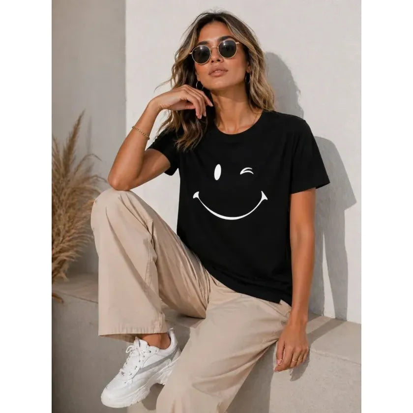 Minimal Gülümseyen Yüz Baskılı Tişört Kısa Kol Yazlık T-Shirt - Siyah