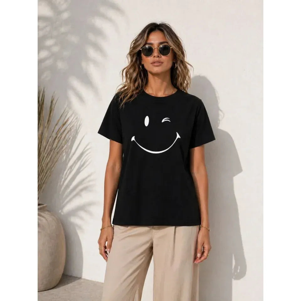 Minimal Gülümseyen Yüz Baskılı Tişört Kısa Kol Yazlık T-Shirt - Siyah