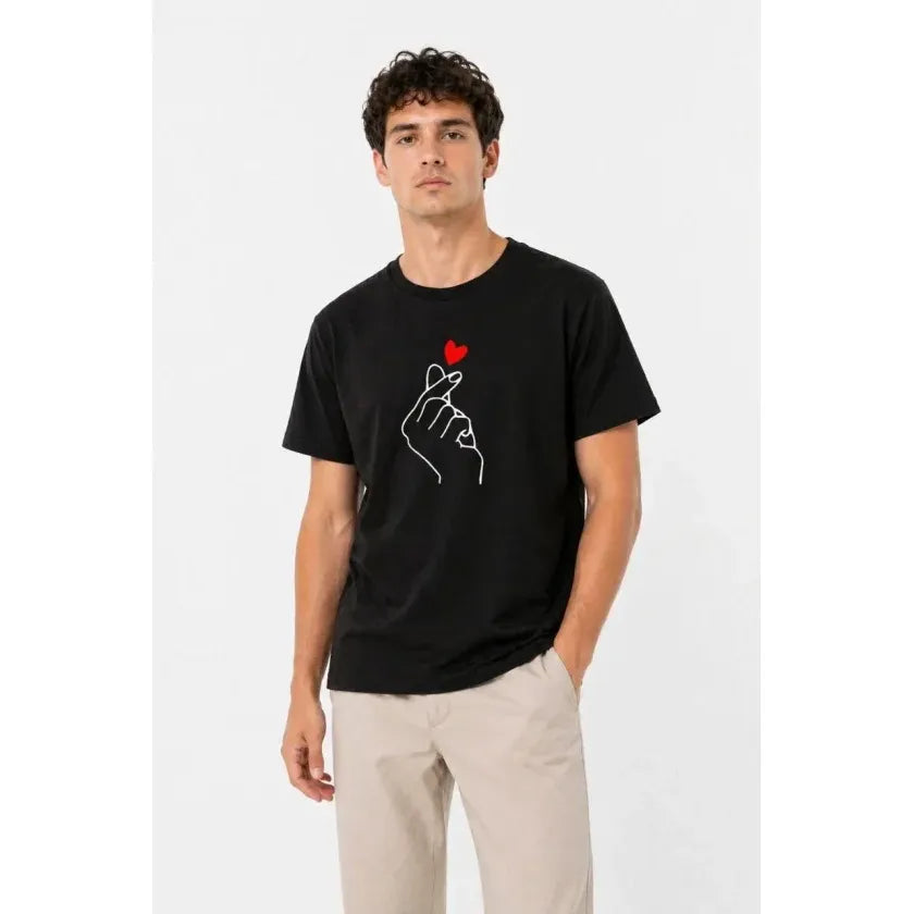 Erkek Kore Parmak Kalp Aşk Temalı Minimal Baskılı Tişört Yazlık Kısa Kol T-Shirt - Siyah