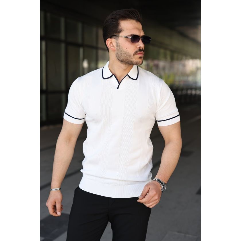 Erkek Dokulu Desen Yakalı Kısa Kollu Tişört