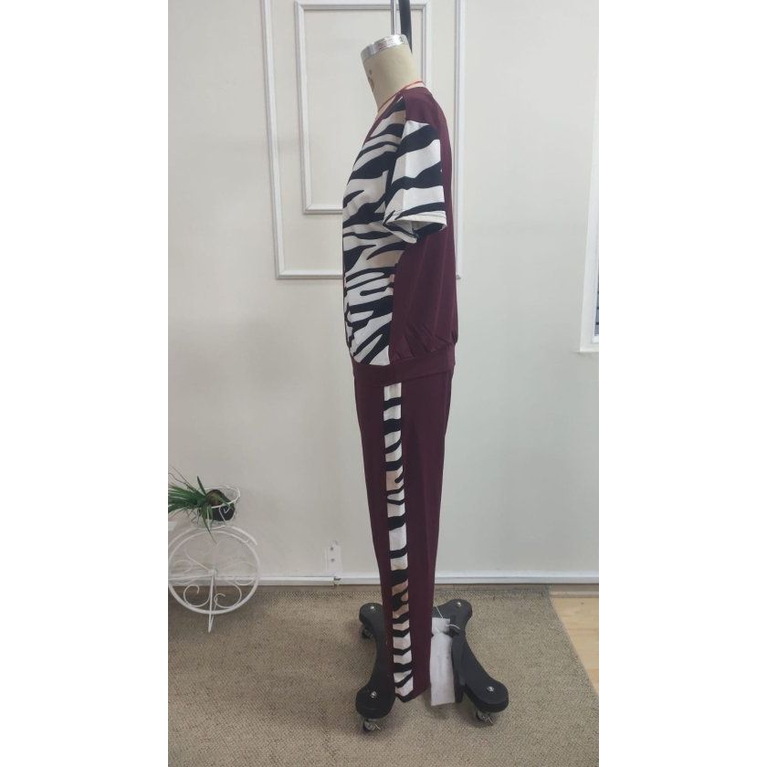Kadın Kısa Kollu Bisiklet Yaka Zebra Desen Bluz Ve Pantolon Ikili Takım